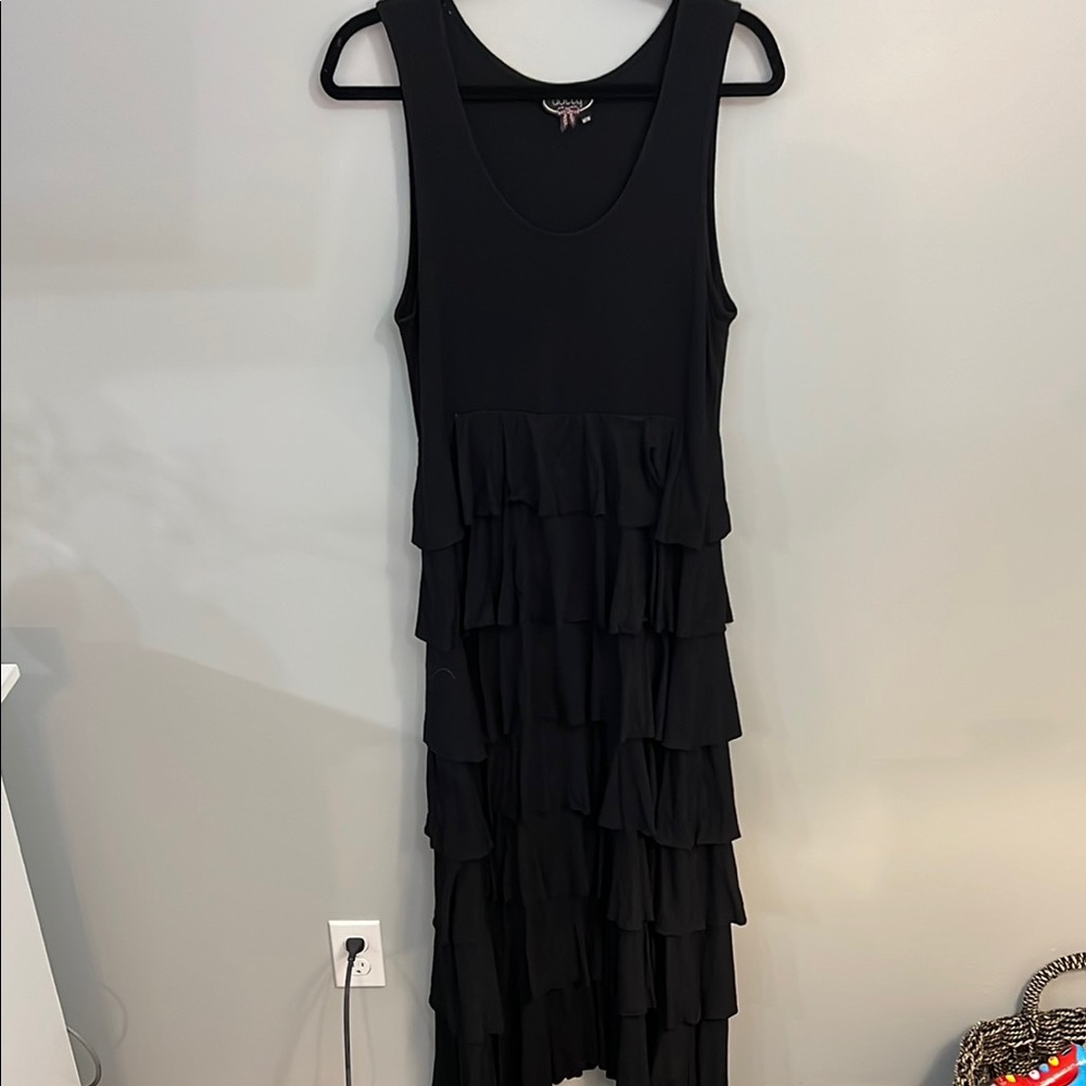 Black Midi Sheath Dress with Ruffled Tiered Skirt and V-Neck for Cocktail